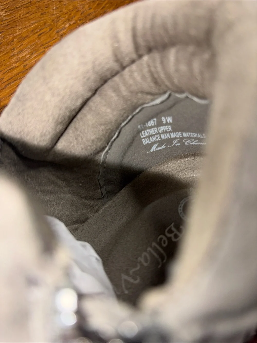 Women's Size 9W Gray Bella Vita Camberly Ankle Boot